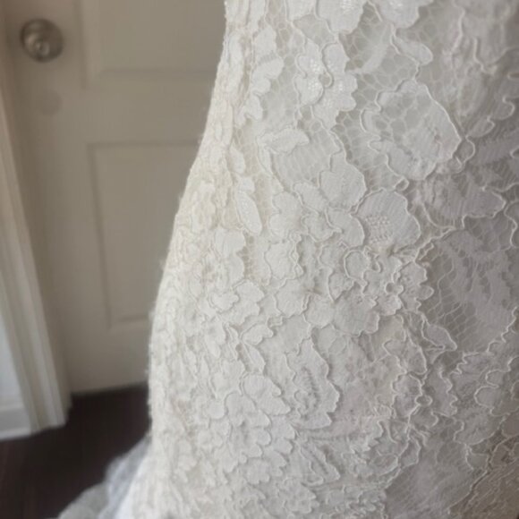 Couture Lace & Crystal Embellished Wedding Dress Women's Sz. 12 - Picture 9 of 16